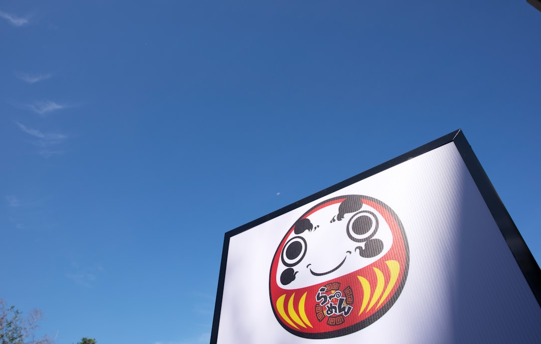 Logo ontwerpen stap voor stap: van idee tot herkenbaar beeld